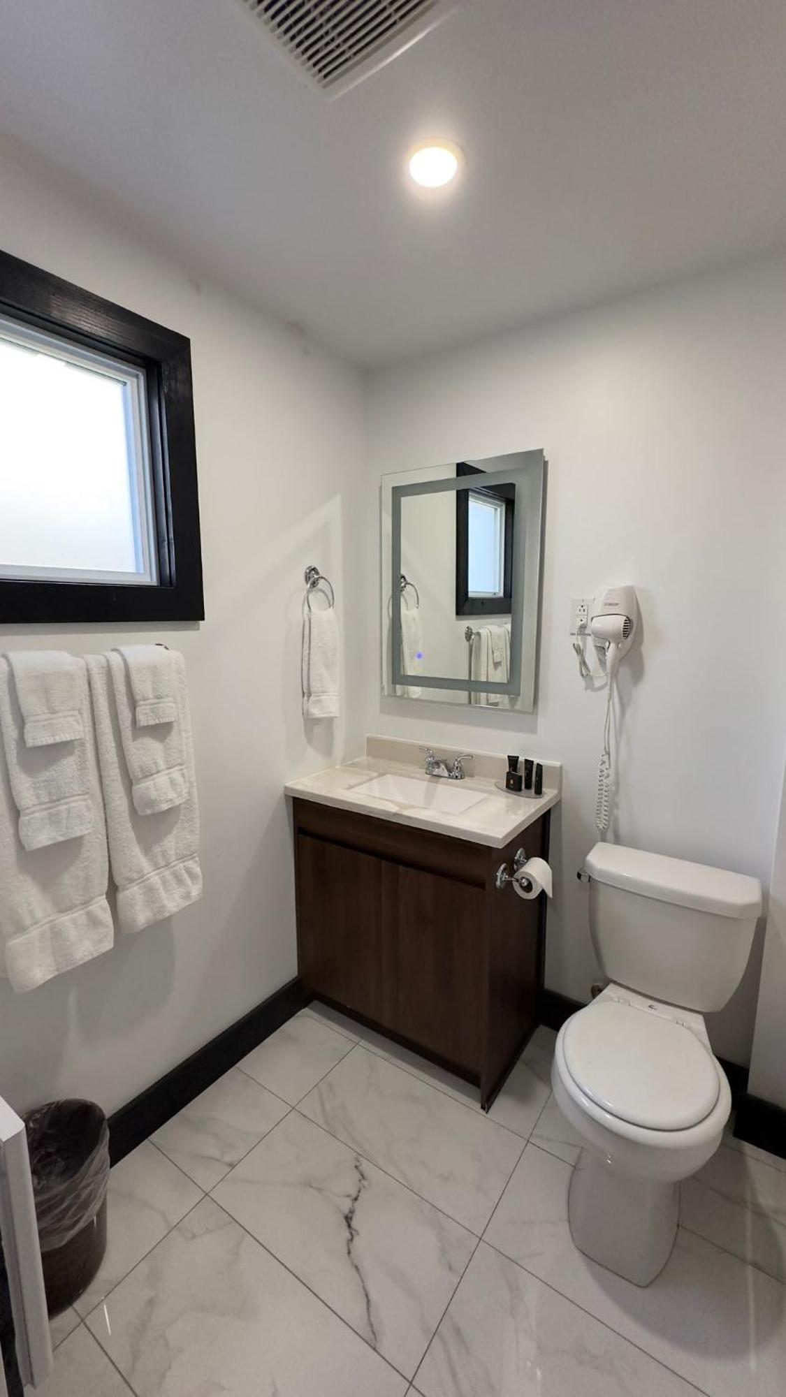Motel 7 Inn & Suites Beresford Exteriér fotografie